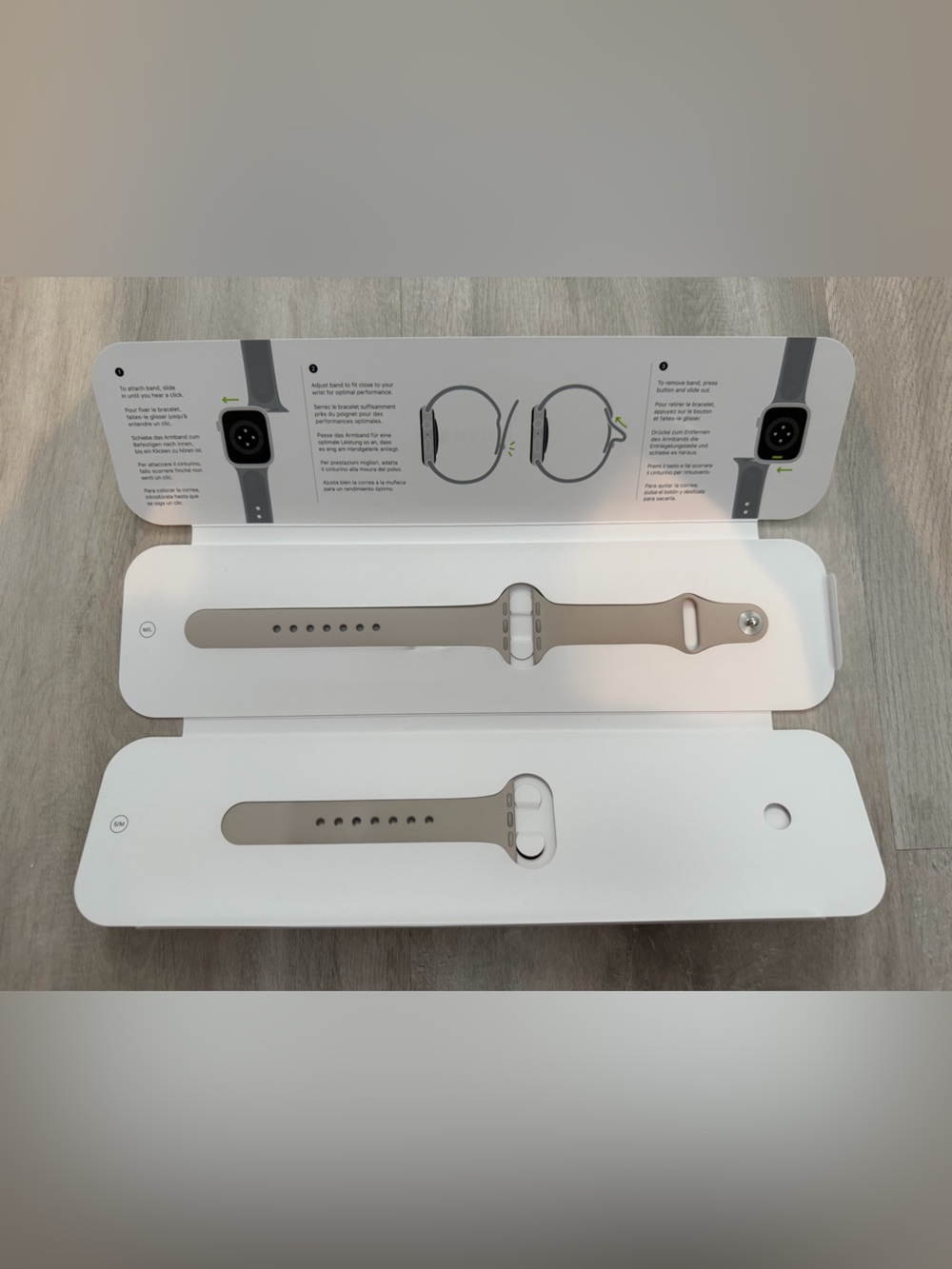 Apple Starlight Sport Band 41mm - Picture 8 of 9